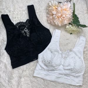 NWT Set of 2 Medium Lace Comfort Padded bra with lace